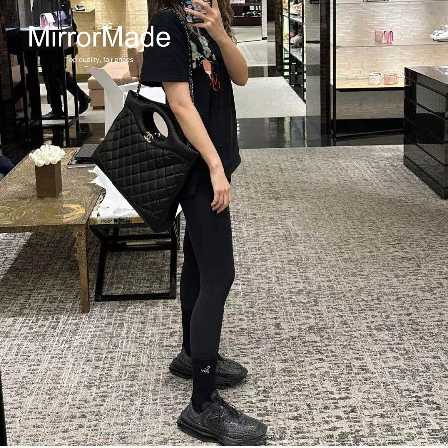4db07dafbce4f1574d4090210288c1ef_1732610246_2912.jpg