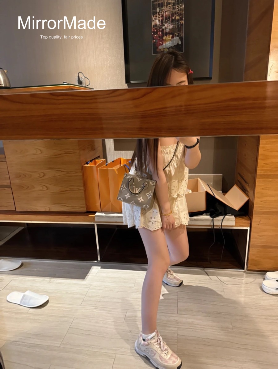 a856e9209e64167d8a86c0e8a417f893_1735285303_2573.jpg