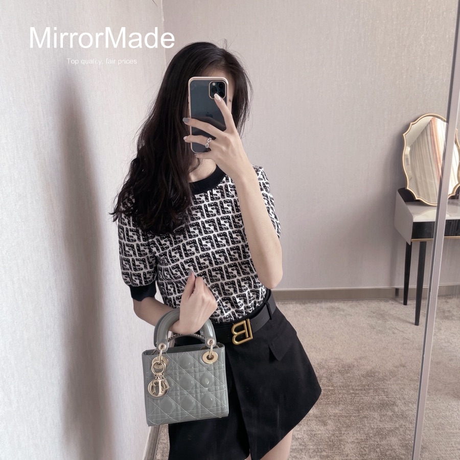 cd222093af735ef814be817a520a881e_1736228770_7688.jpg