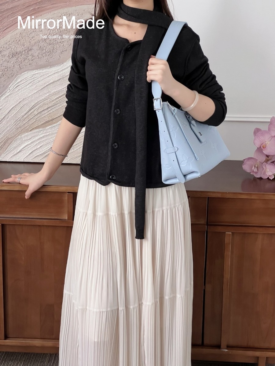 b1566b3974094f7f99270eee183b6159_1767667600_1683.jpeg b1566b3974094f7f99270eee183b6159_1767667600_1683.jpeg