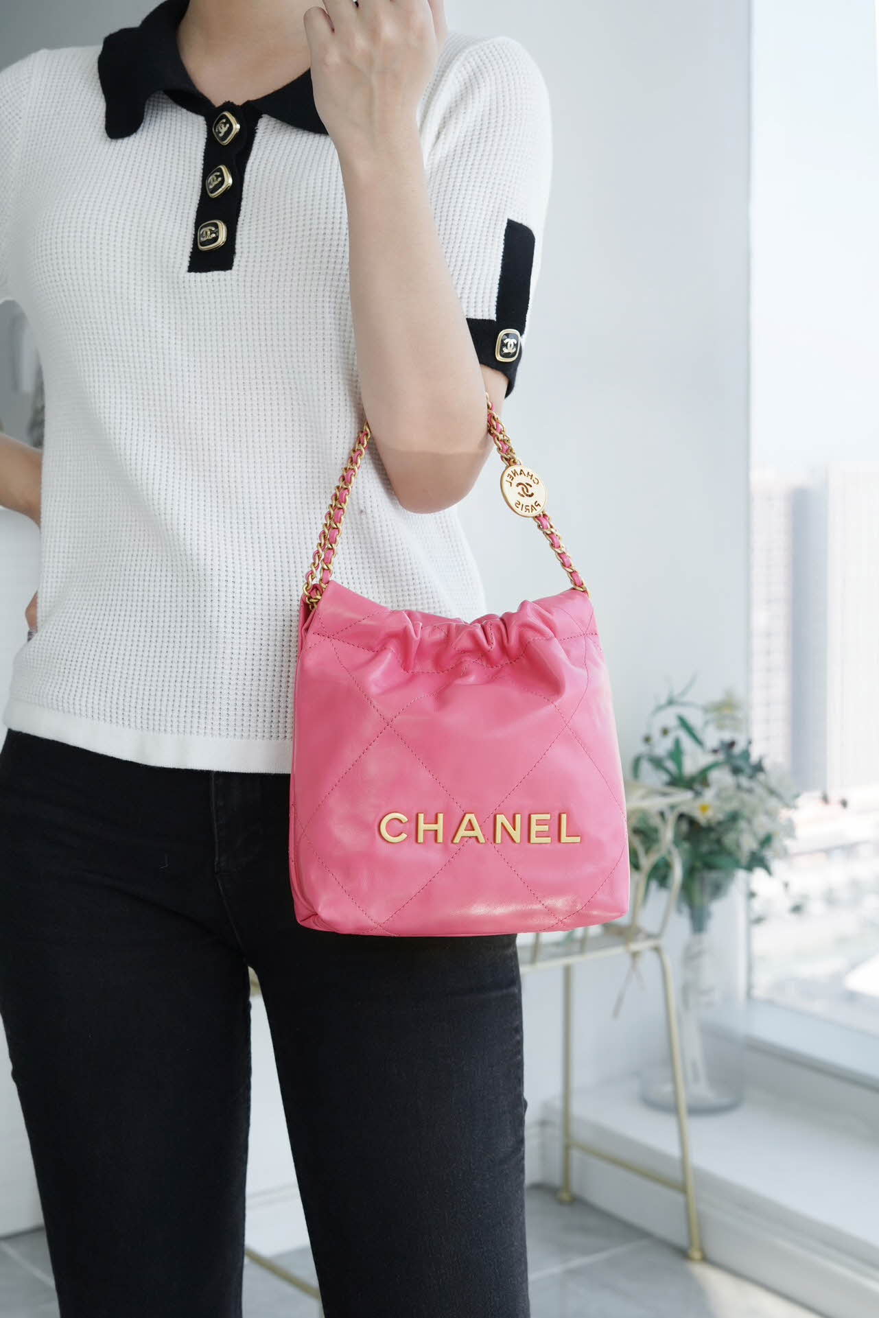 샤넬 23S 22 미니 숄더백 정품가죽 montebello 카프스킨 ﻿AS3980