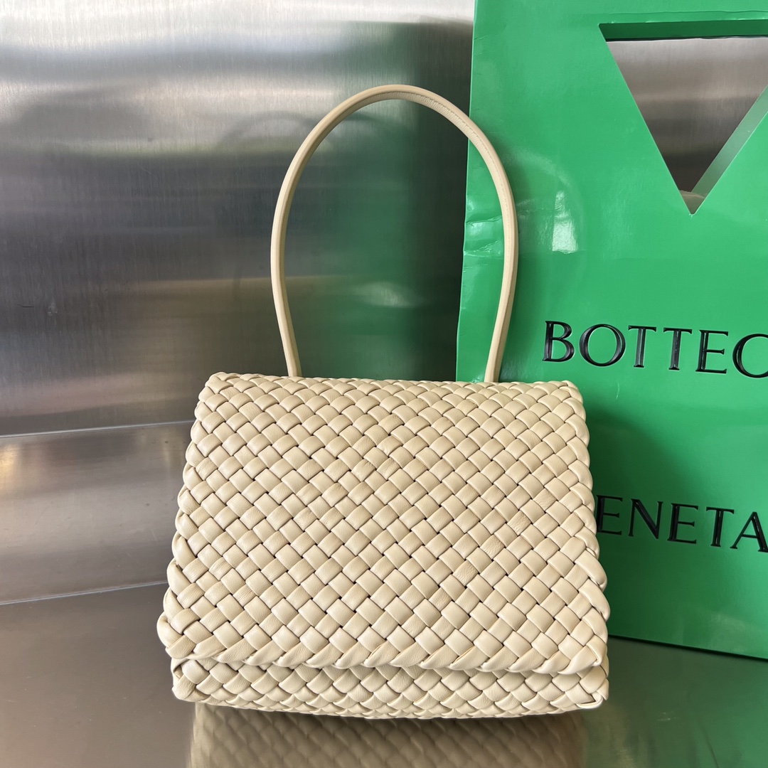 보테가 패티 숄더백 709420