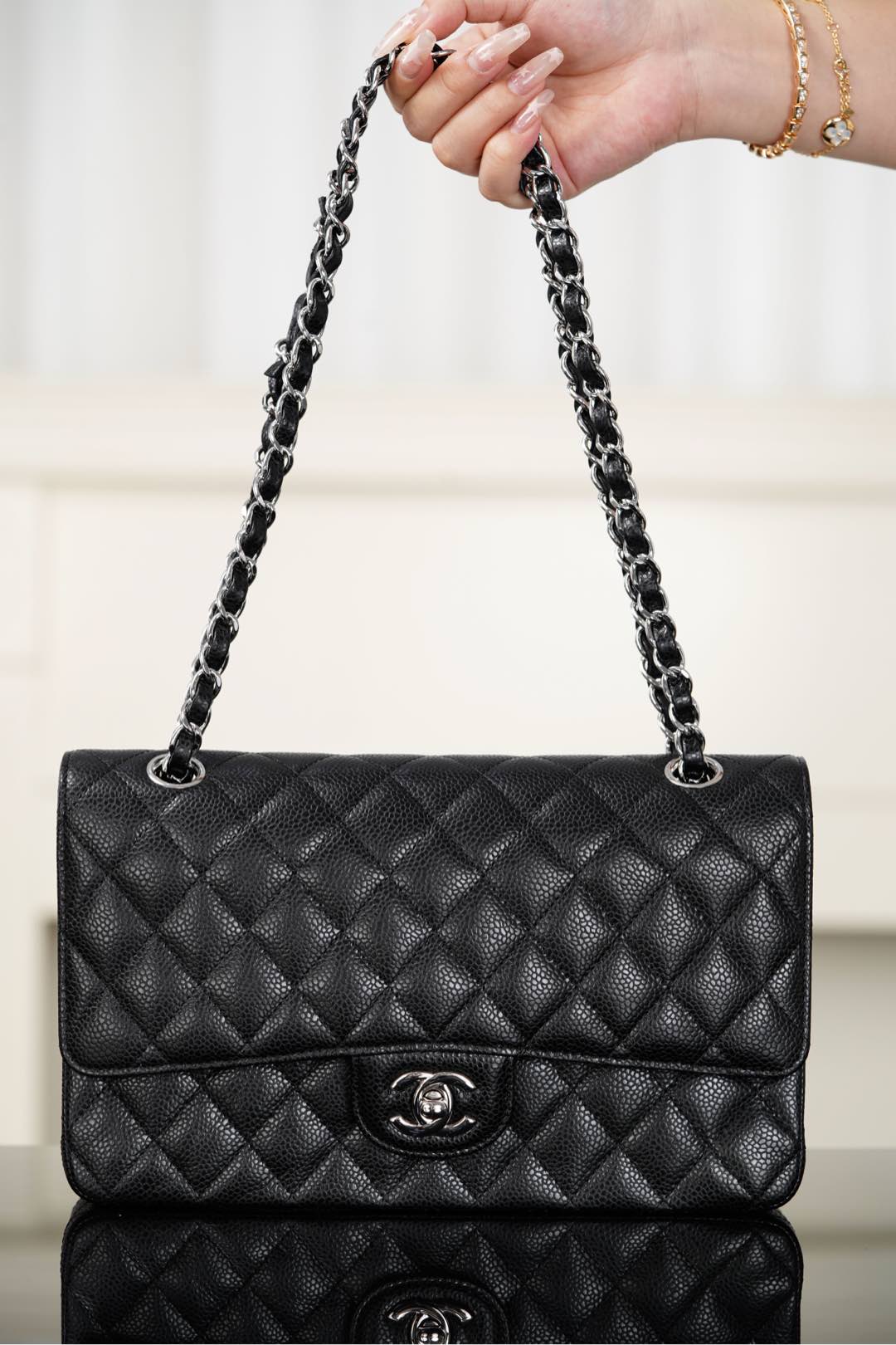 샤넬 클래식 미디엄 플랩백 캐비어 A01112   1500