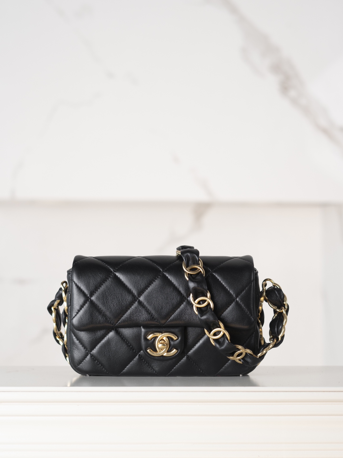 샤넬 24시즌 미니 플랩백 램스킨 AS5174  1280