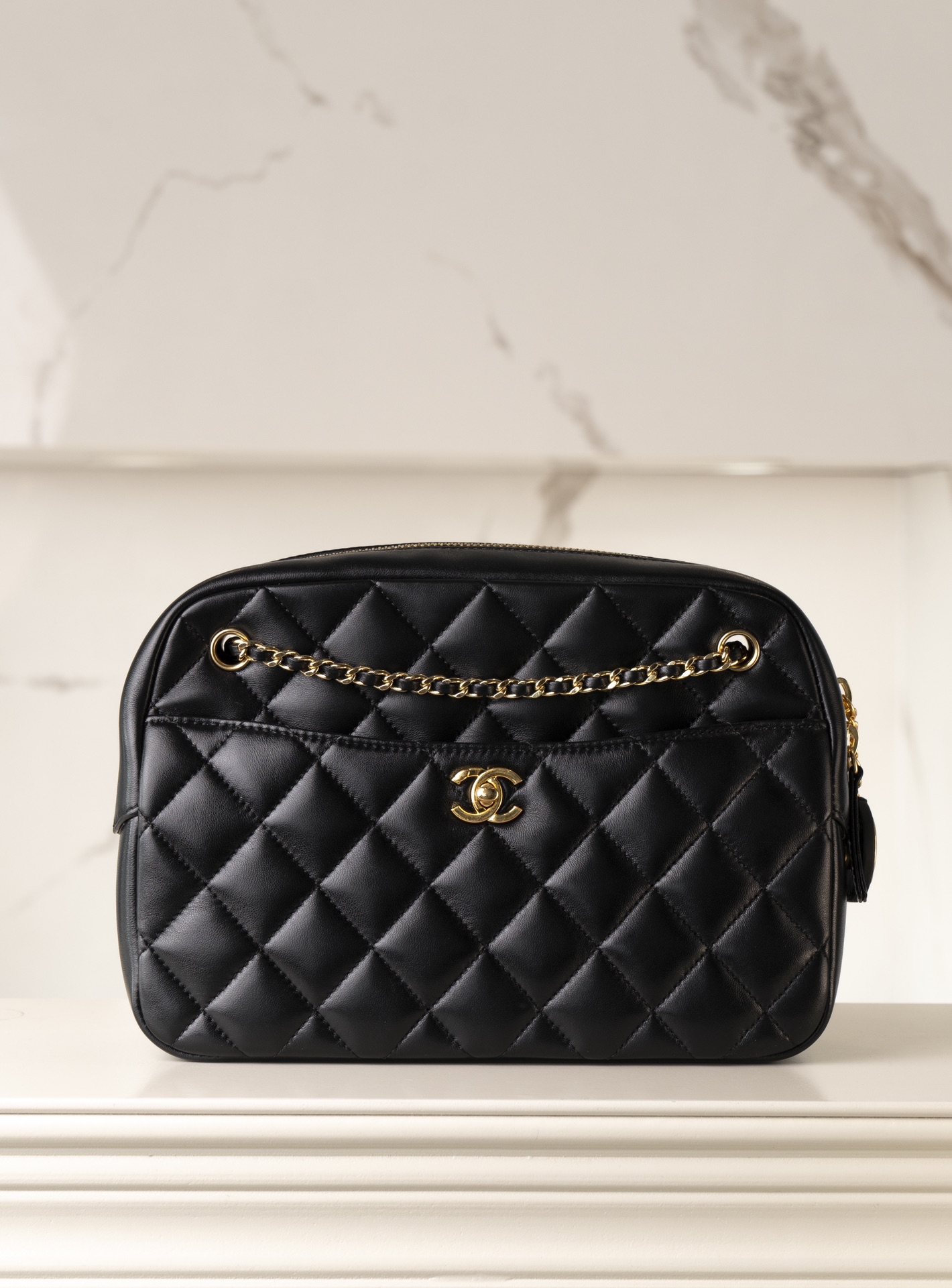 샤넬 24시즌 카메라 케이스백 램스킨 AS5187  1280