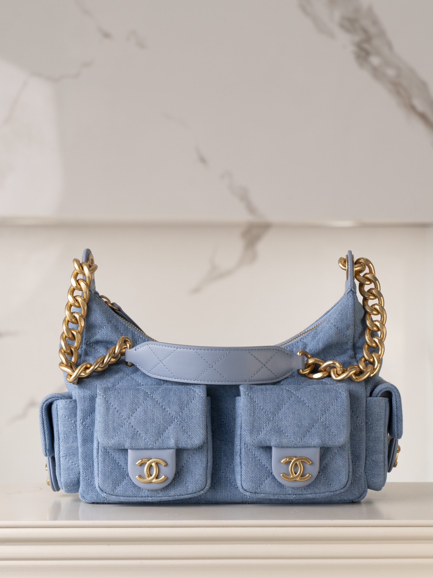 샤넬 25시즌 라지 호보백 데님 AS5339  1480