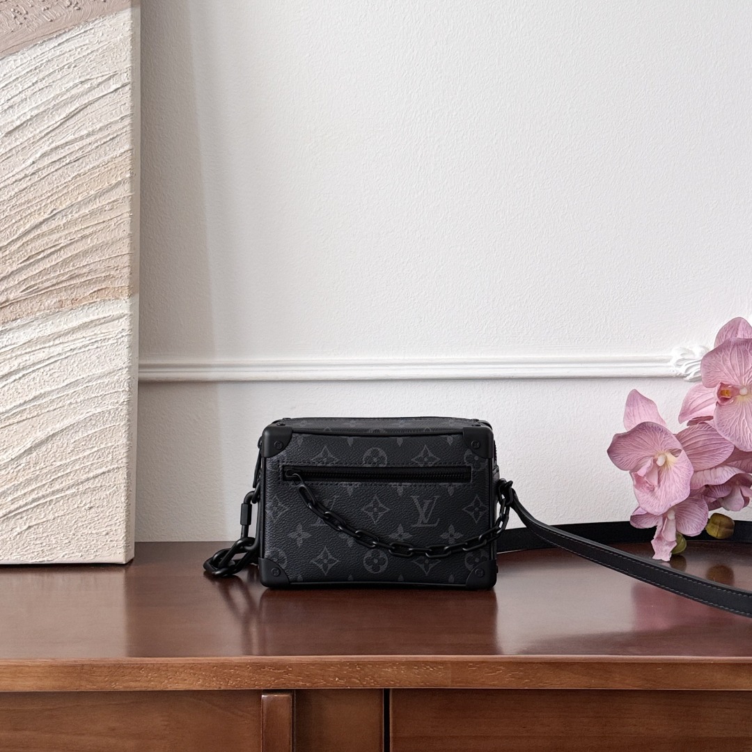 루이비통 미니 소프트 트렁크 백 M44735  1310