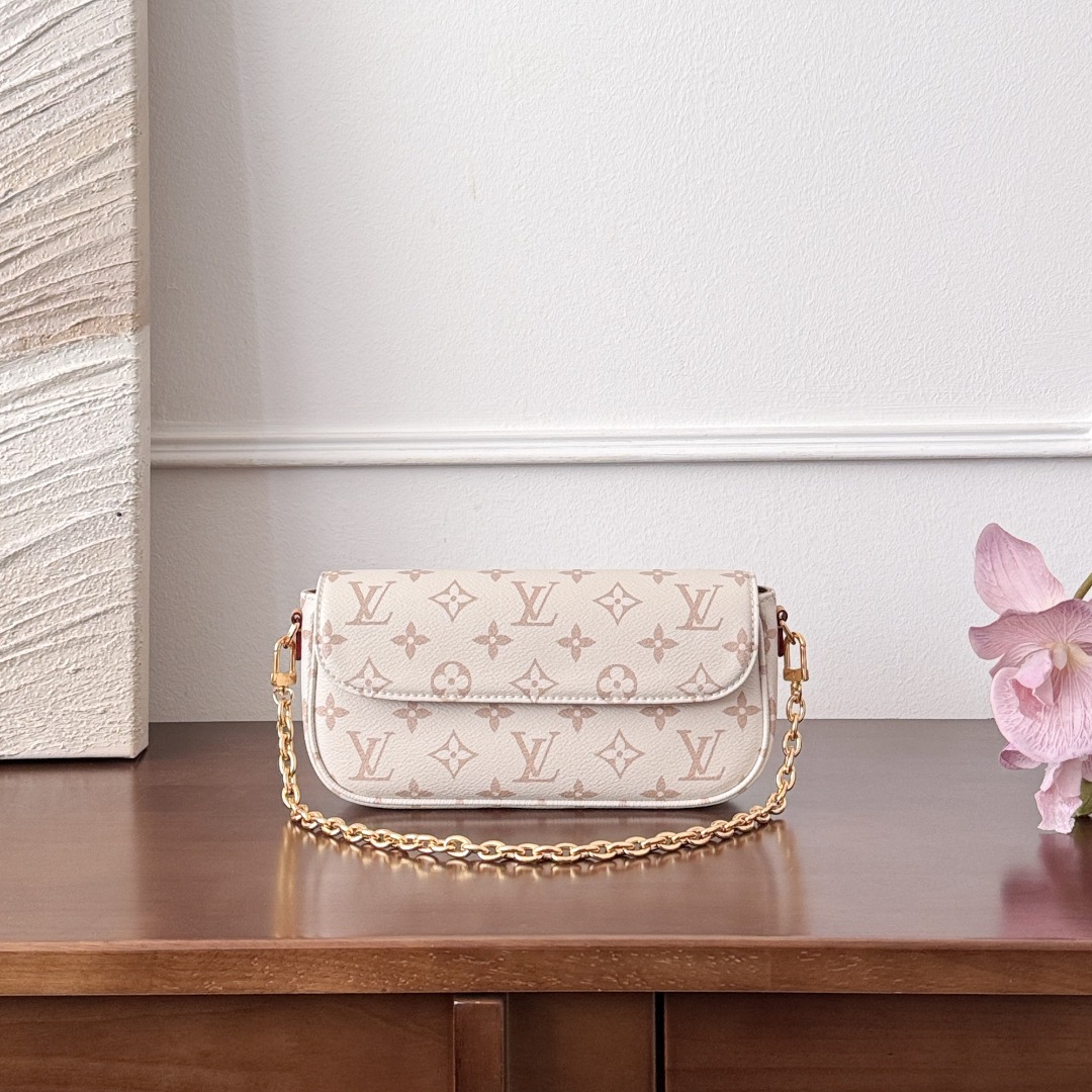 루이비통 월릿 온 체인 아이비 백 WOC M83091  830