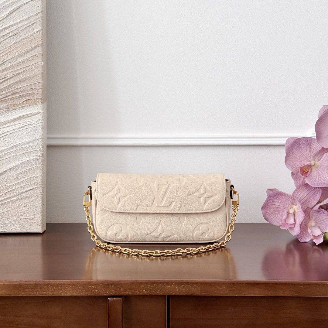 루이비통 월릿 온 체인 아이비 백 WOC M82210  1060