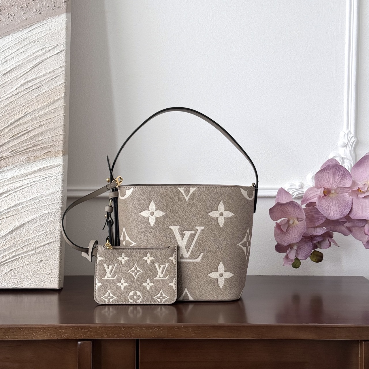 루이비통 올 인 BB 백 M13045  980