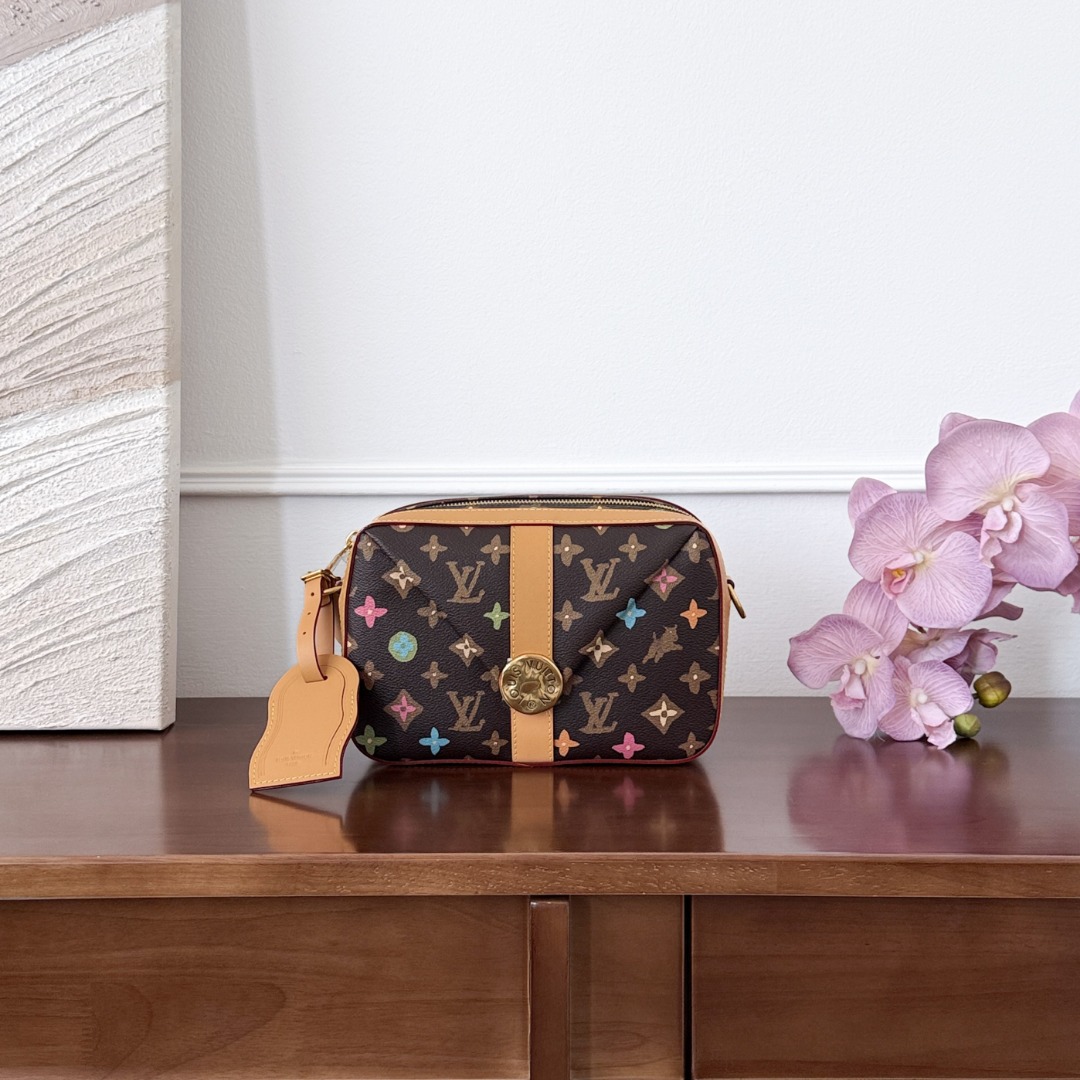 루이비통 엔벨로프 메신저 백 M24820  1200