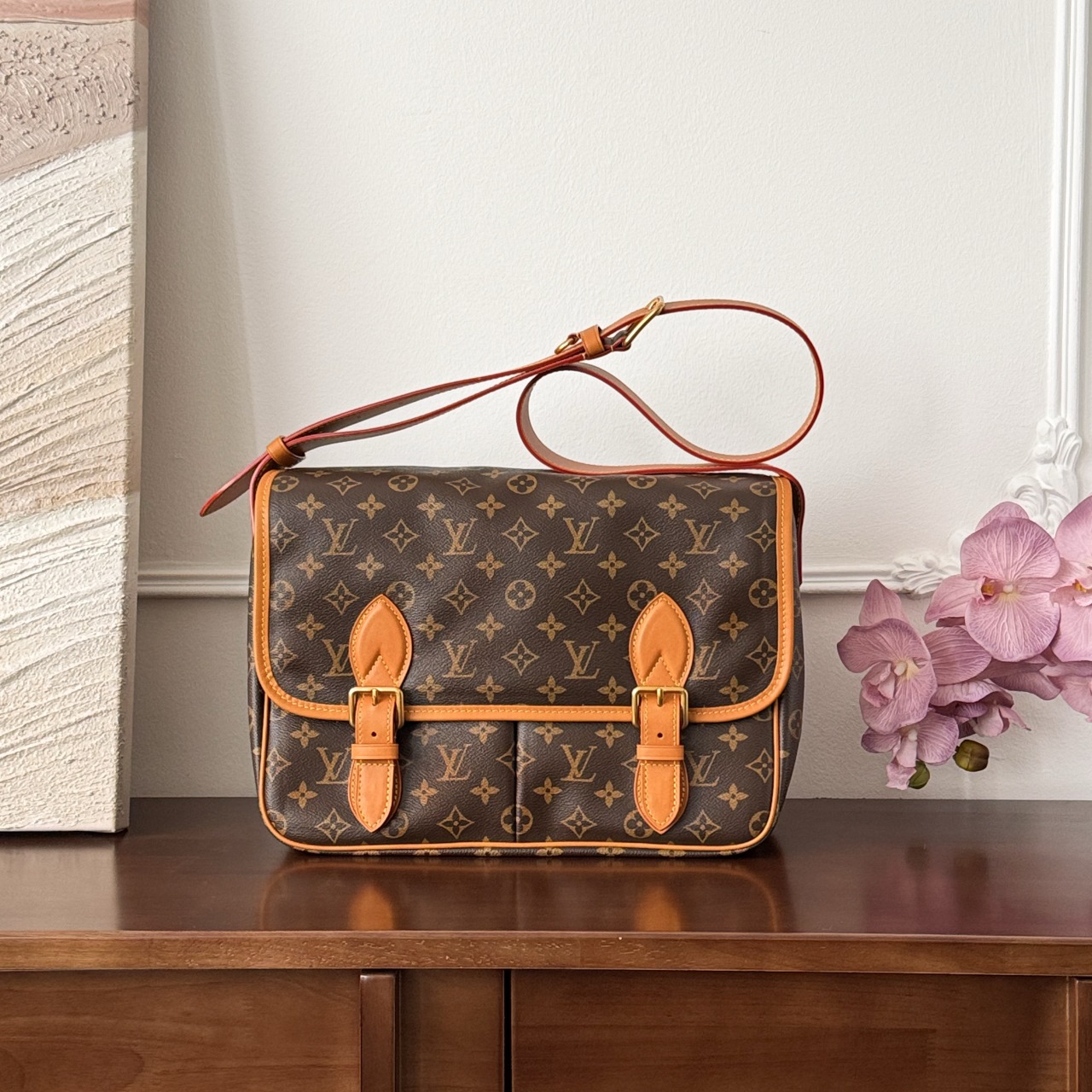 루이비통 사첼 메신저 백 M14723  1200