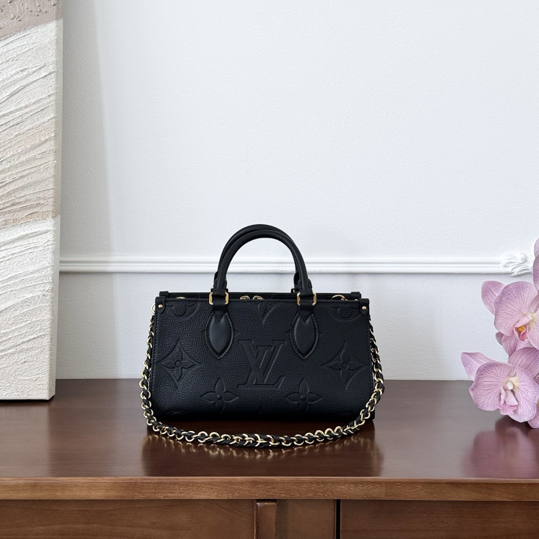 루이비통 온더고 이스트 웨스트 백 M23640  1260