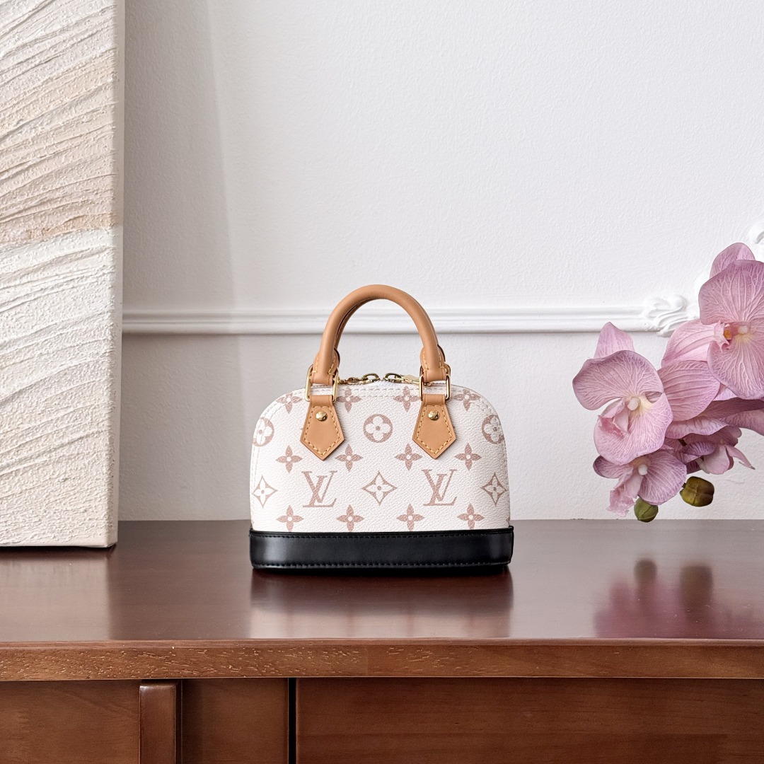 루이비통 나노 알마 백 M46895  990