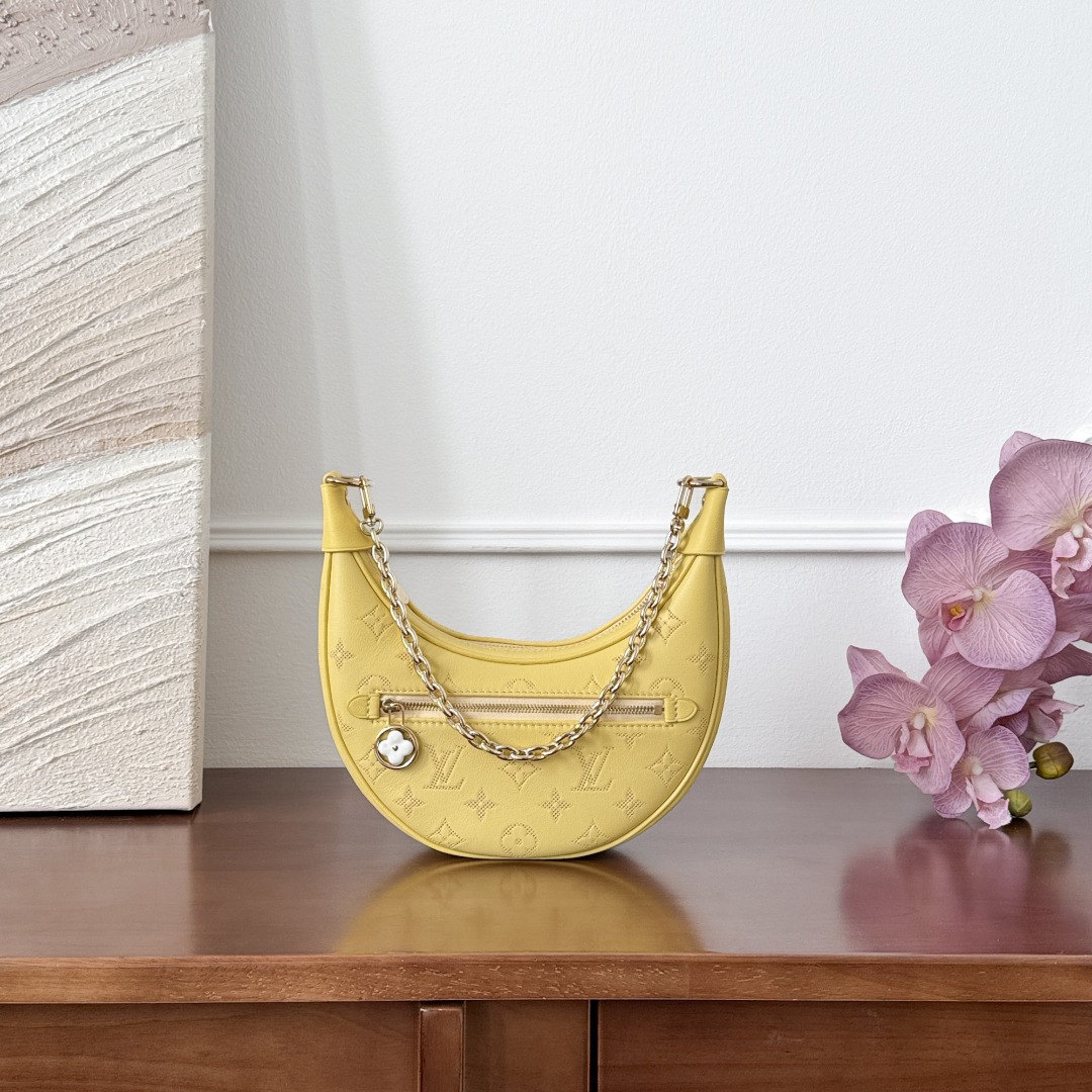 루이비통 루프 백 M11279  1090