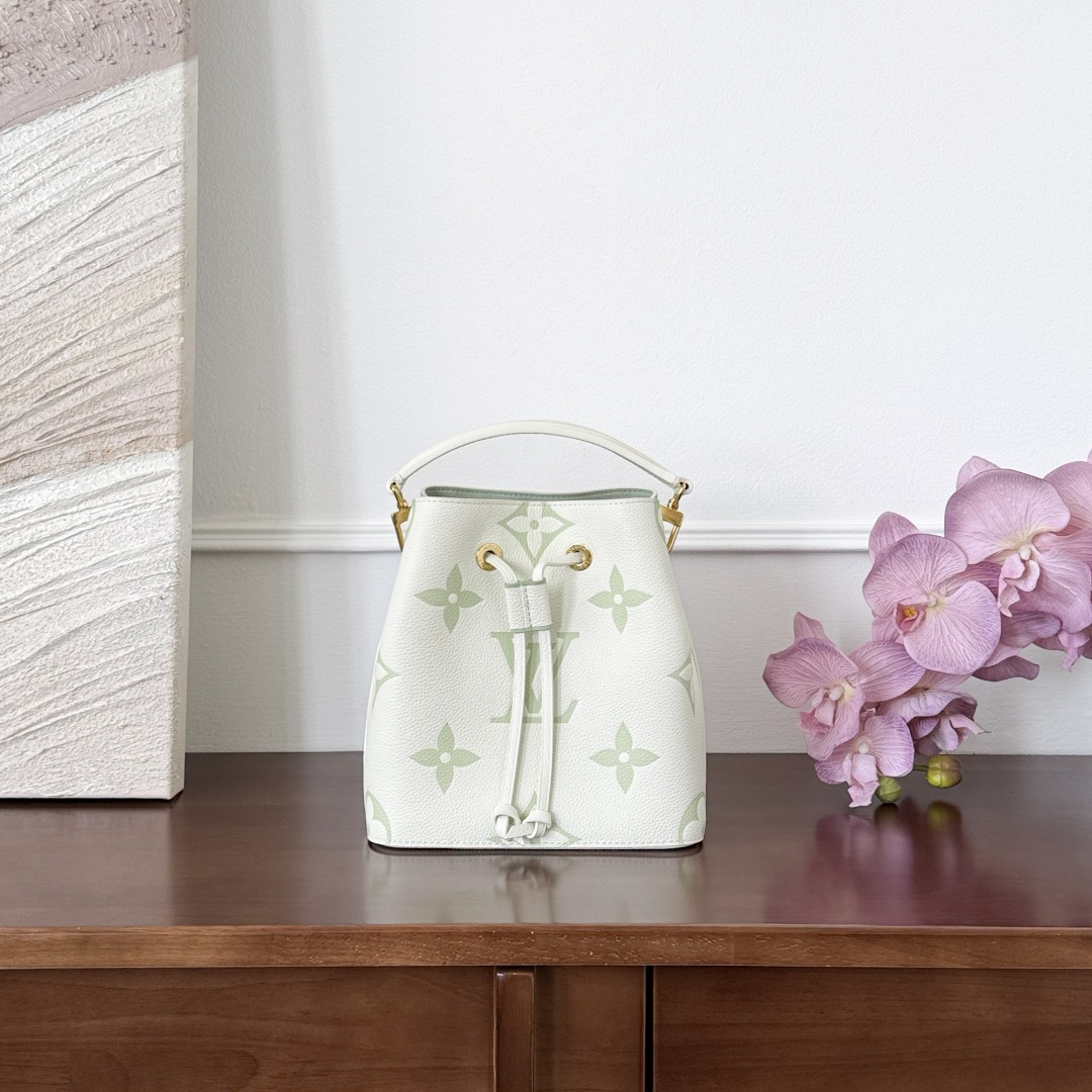 루이비통 네오노에 BB 백 M24048  1280