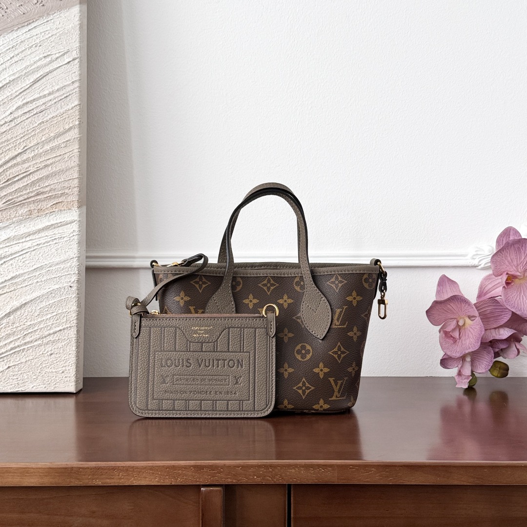 루이비통 네버풀 반둘리에 인사이드 아웃 BB 백 M12109  1060